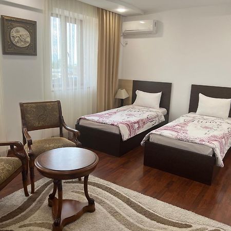 Vanatur Hotel Gyumri Extérieur photo